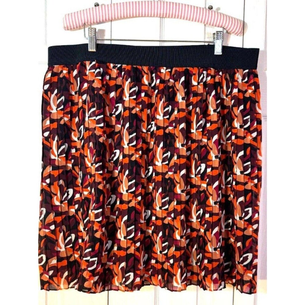ANN TAYLOR LOFT Skirt szXL Black Multicolor Abstract Geo Print Pleated Chiffon